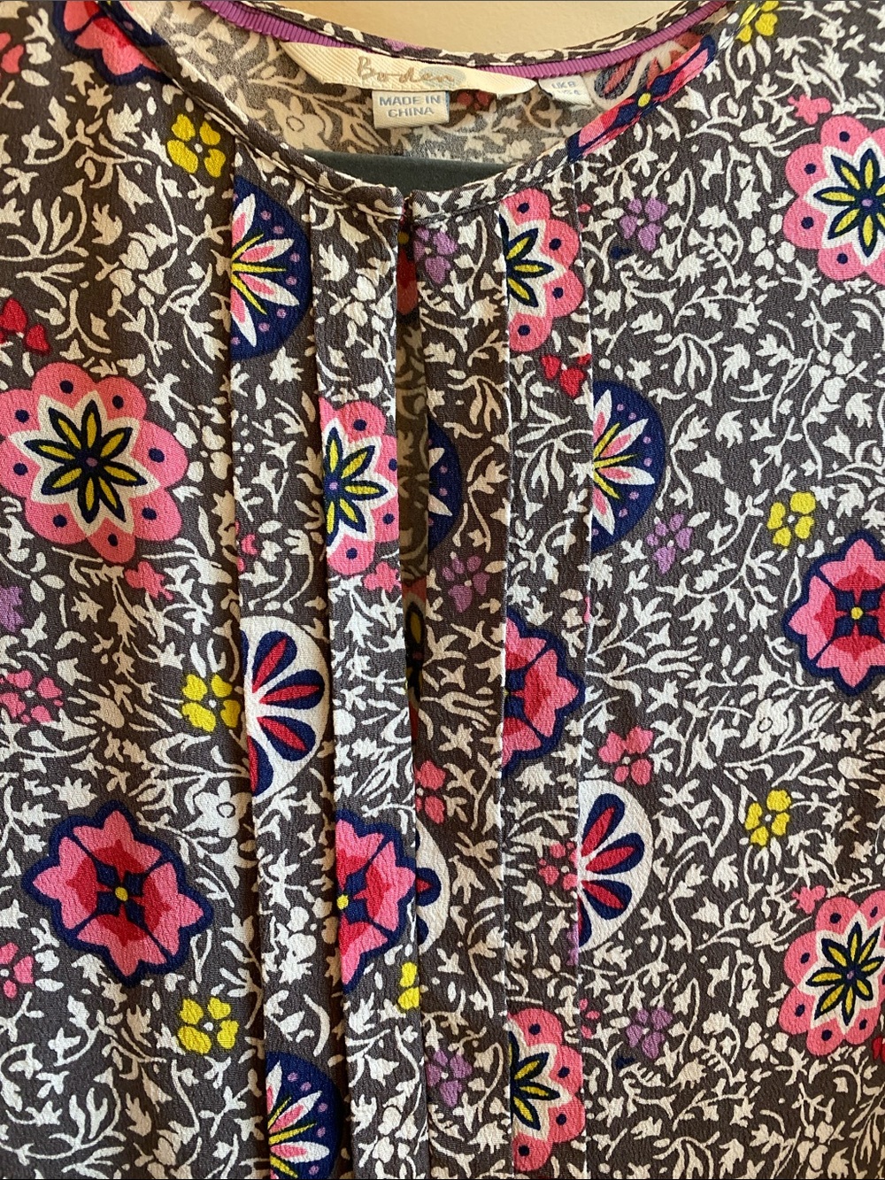 Boden Multicolored Floral Printed Blouse Size 4 - Picture 3 of 5